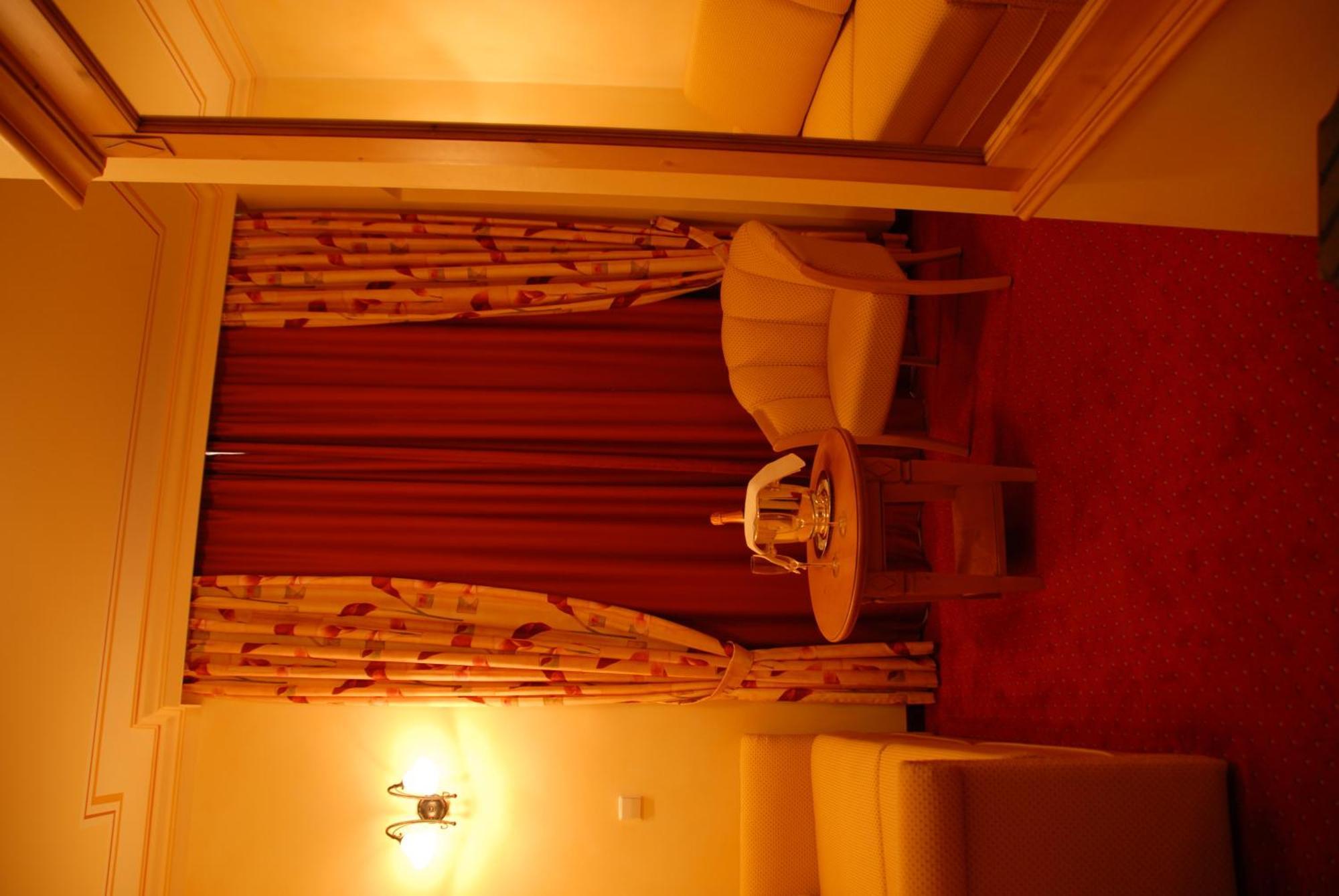 Hotel-Restaurant Schieble Kenzingen Εξωτερικό φωτογραφία