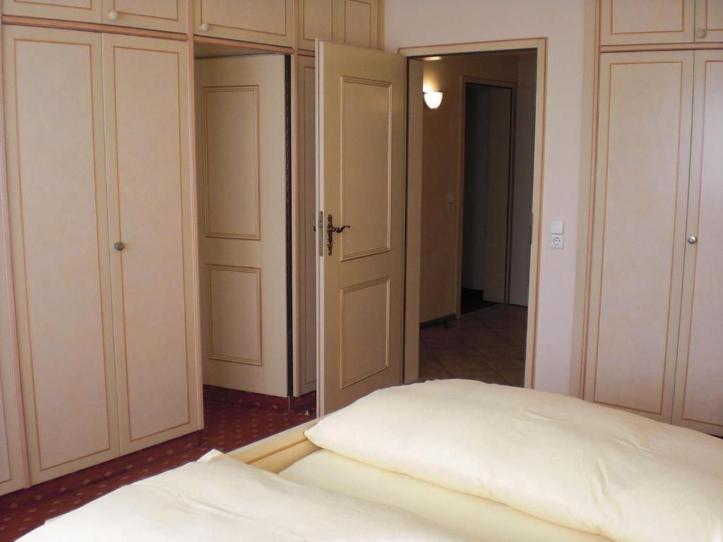 Hotel-Restaurant Schieble Kenzingen Δωμάτιο φωτογραφία
